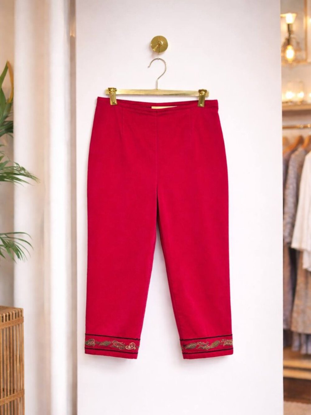 Rose Pink St. John's Bay Capris - Size 10 with Embroidery
